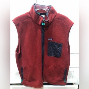 🐬 Patagonia Synchilla Red Fleece Vest with Navy Accents